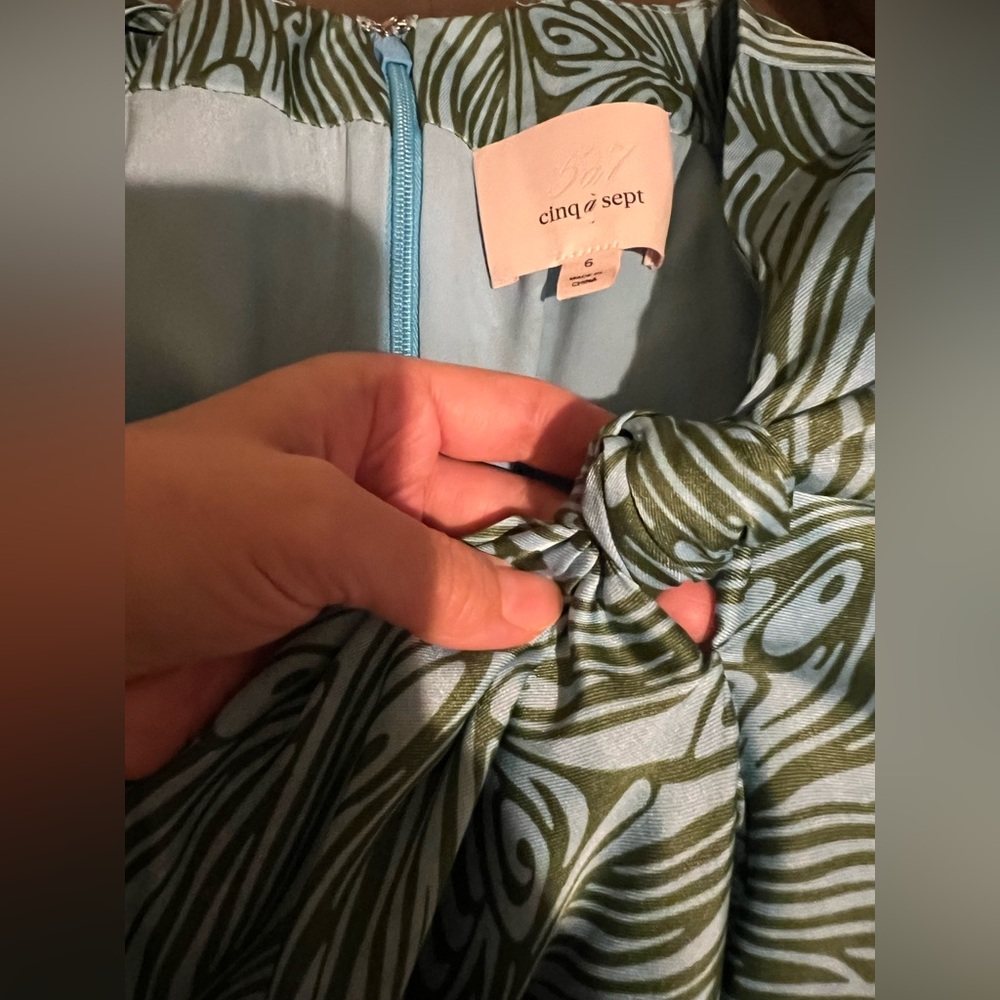 cinq a sept Green Swirl Midi Dress - Picture 11 of 16